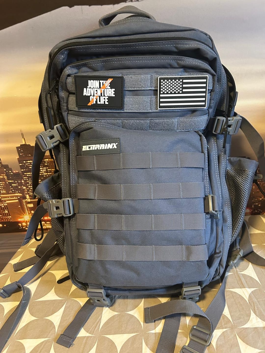 Customer photo review of Mochila Táctica V1 All In 45L Gris