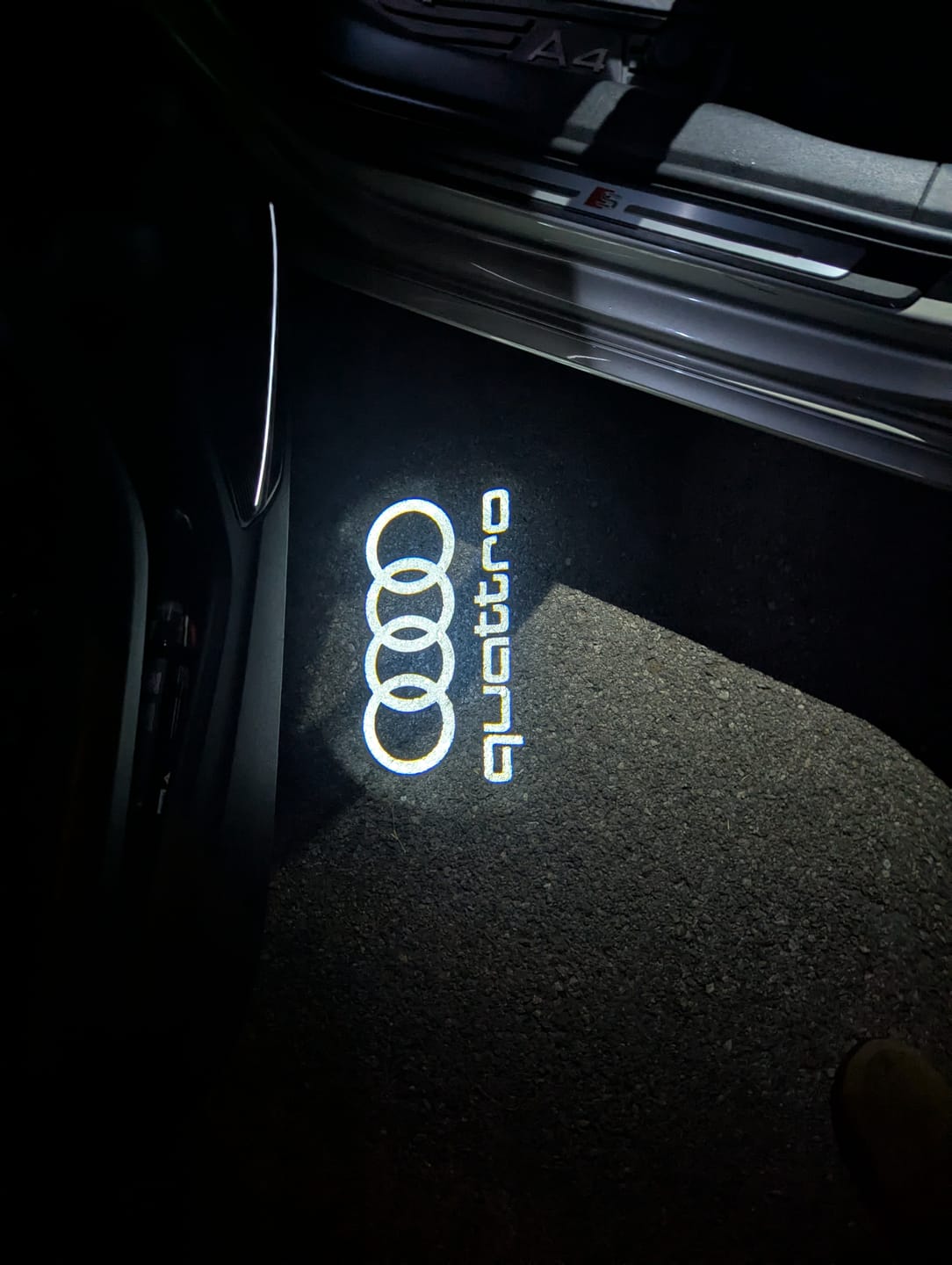 Customer photo review of AUDI DOOR LIGHTS
