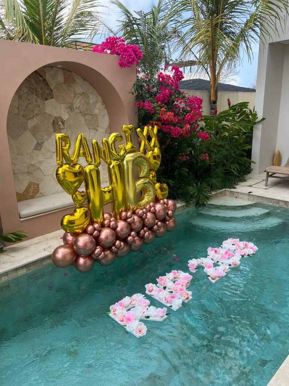 Customer photo review of 🎈 Pool Balloon Decoration Setup