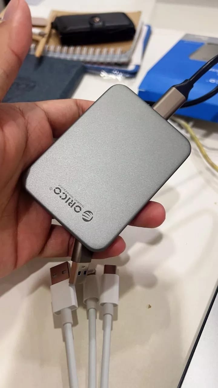 Customer photo review of ORICO k20 Magnetic Portable SSD (32GB - 2TB)