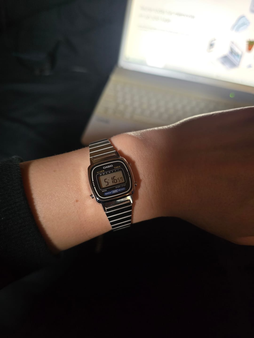 Customer photo review of Reloj Casio Vintage LA670WA-1DF Plateado Mini