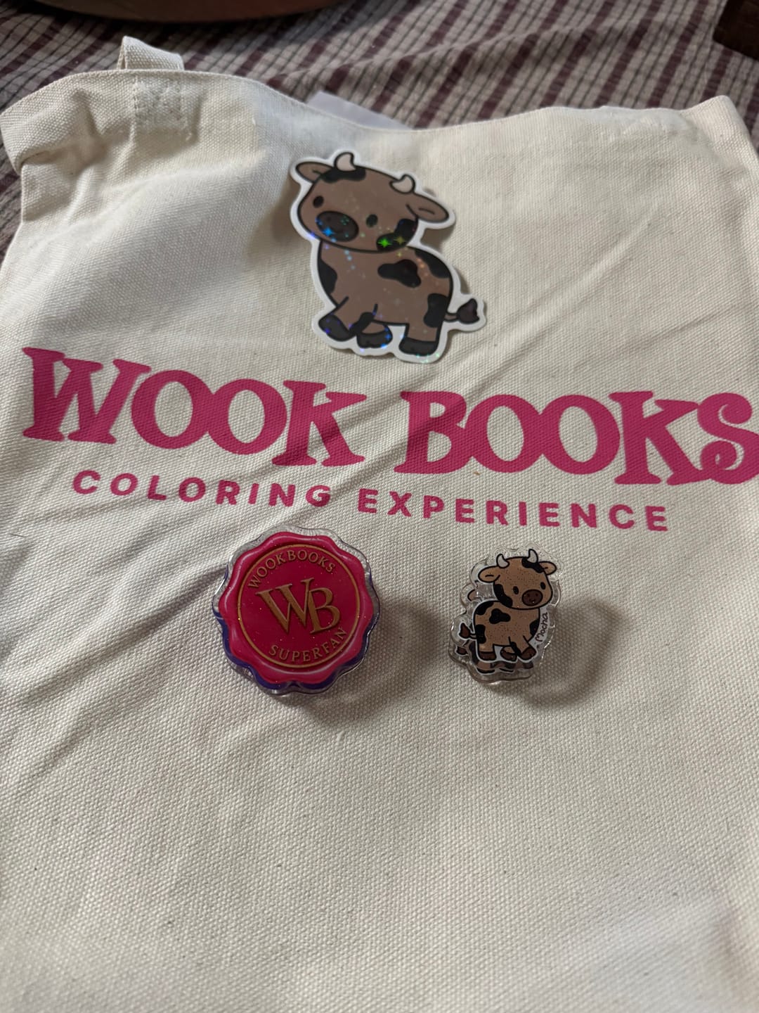 Customer photo review of Super Fan Exclusive Wax Seal Acrylic Page Clip
