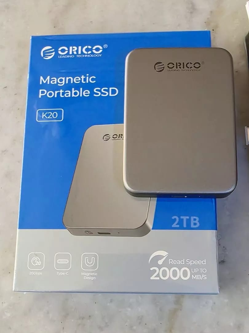 Customer photo review of ORICO k20 Magnetic Portable SSD (32GB - 2TB)