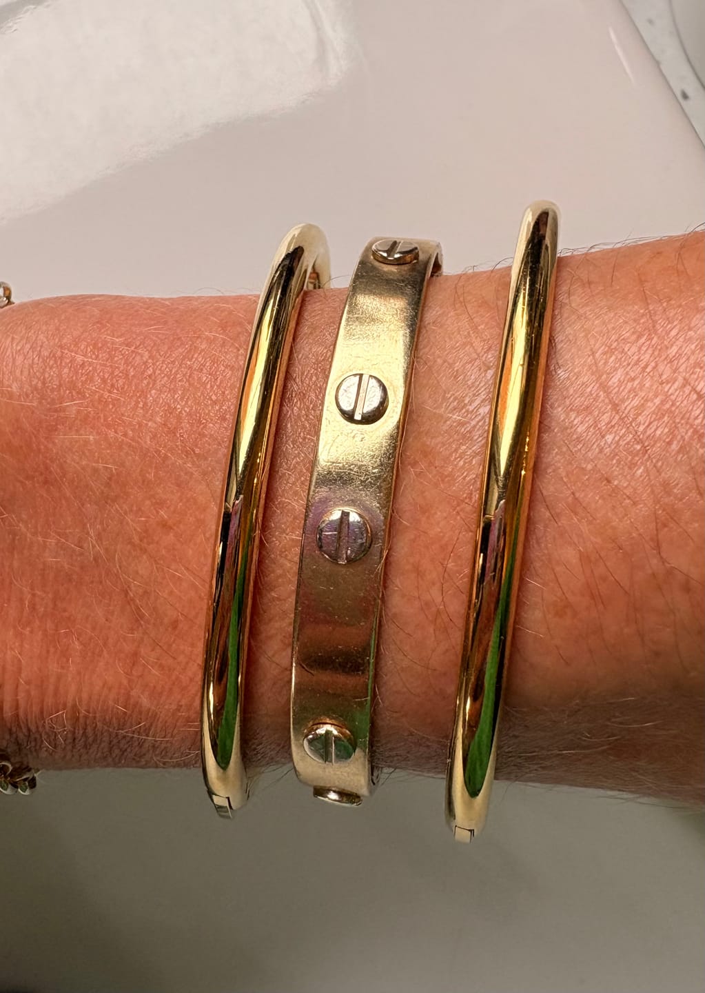 Customer photo review of Classic Oval Bangle