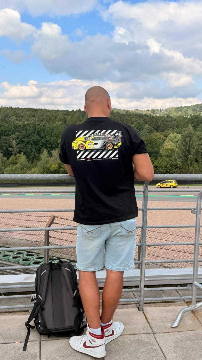 Customer photo review of Team Black Falcon | 632
