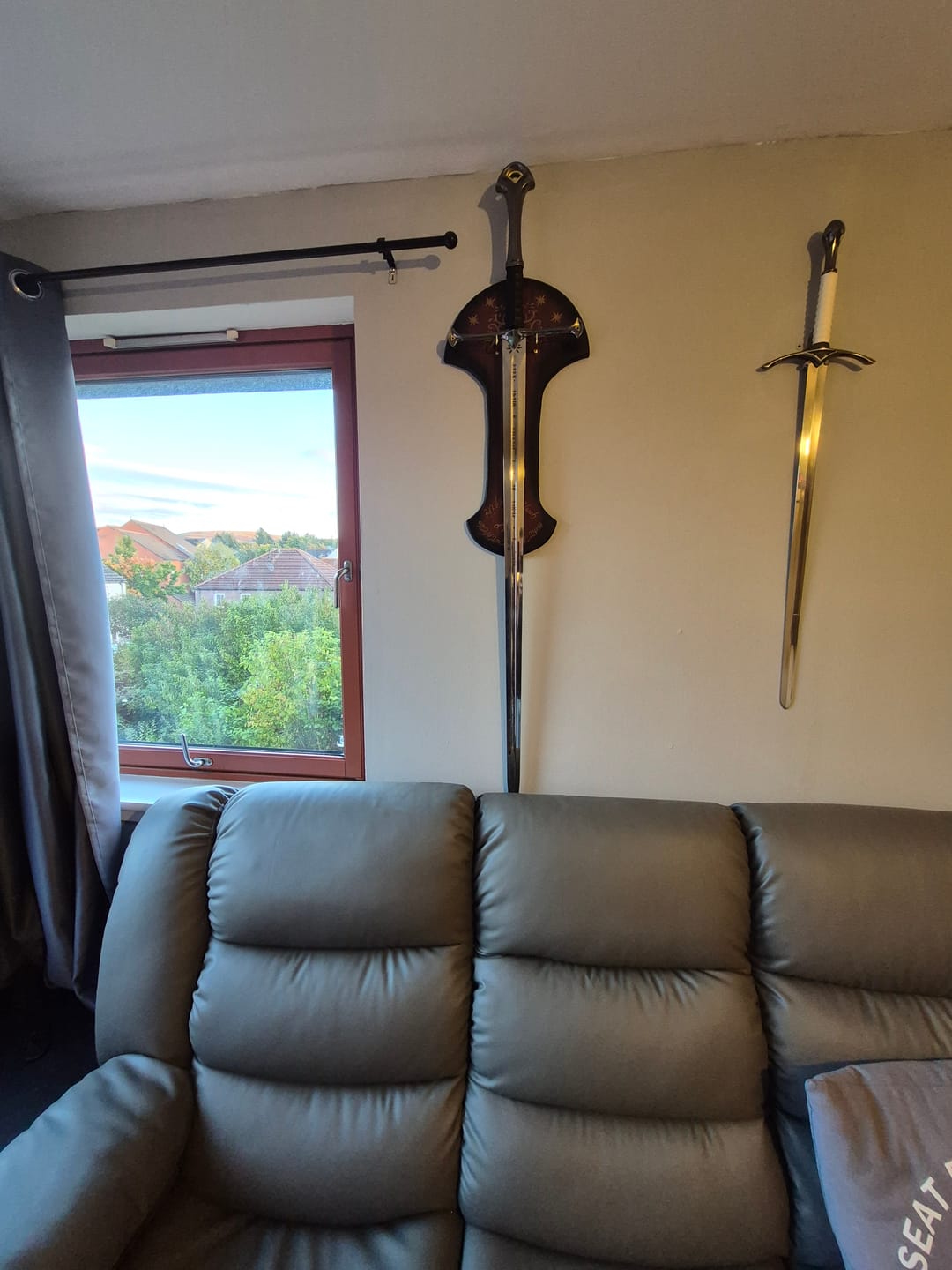 Customer photo review of Lord Of The Rings - Deluxe Anduril With Display Plaque