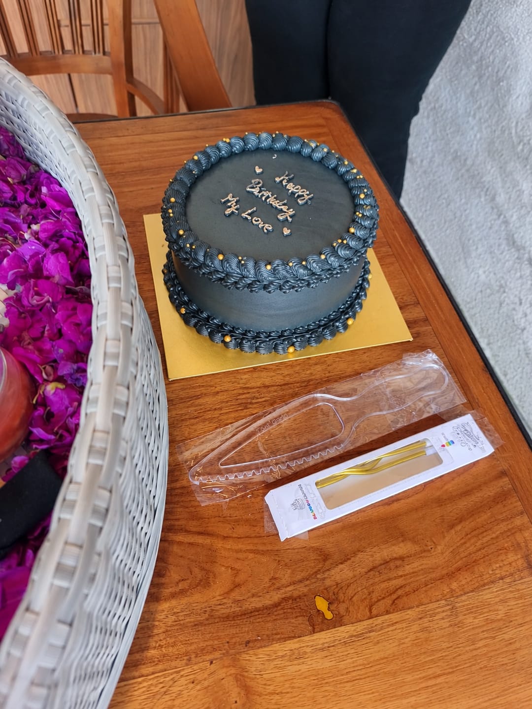 Customer photo review of 🎂 Birthday Cake – Delivery in Bali