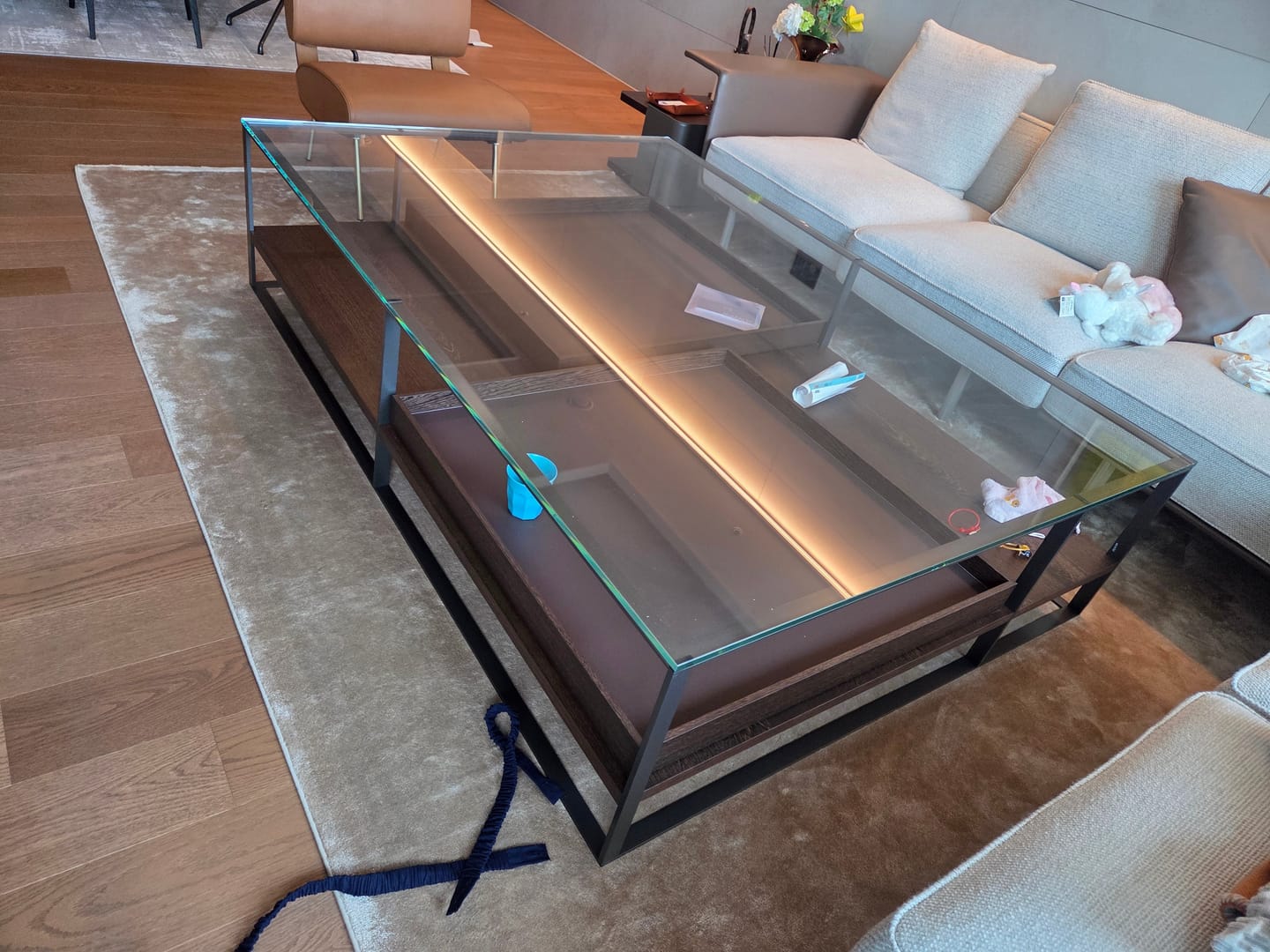 Customer photo review of LITHOS - Rectangular Low table with 2 extractable trays