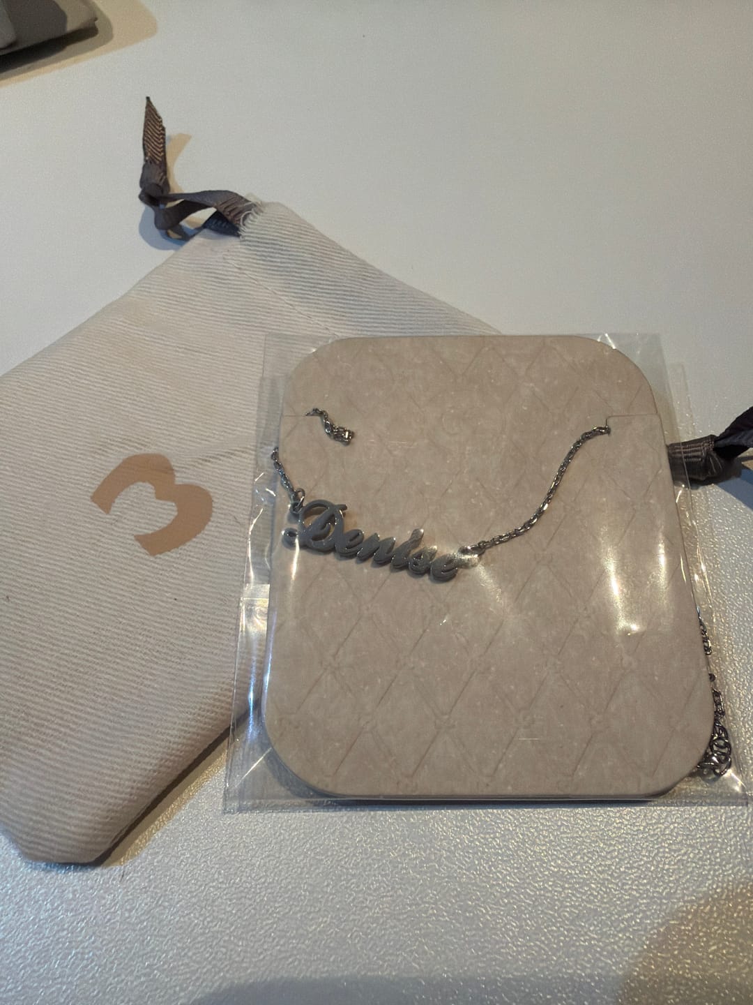 Customer photo review of Collar Nombre - Personalizado