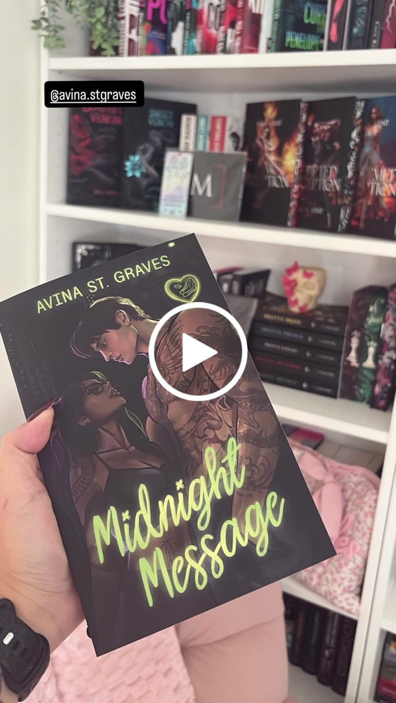 Customer video review of good girl book club subscription