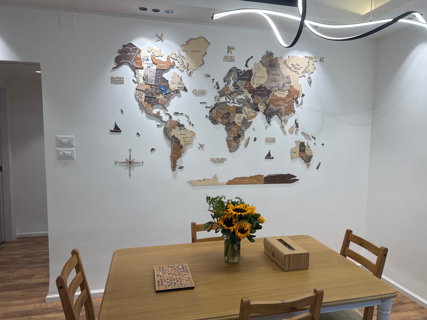 Customer photo review of 3D Wooden World Map Smokey