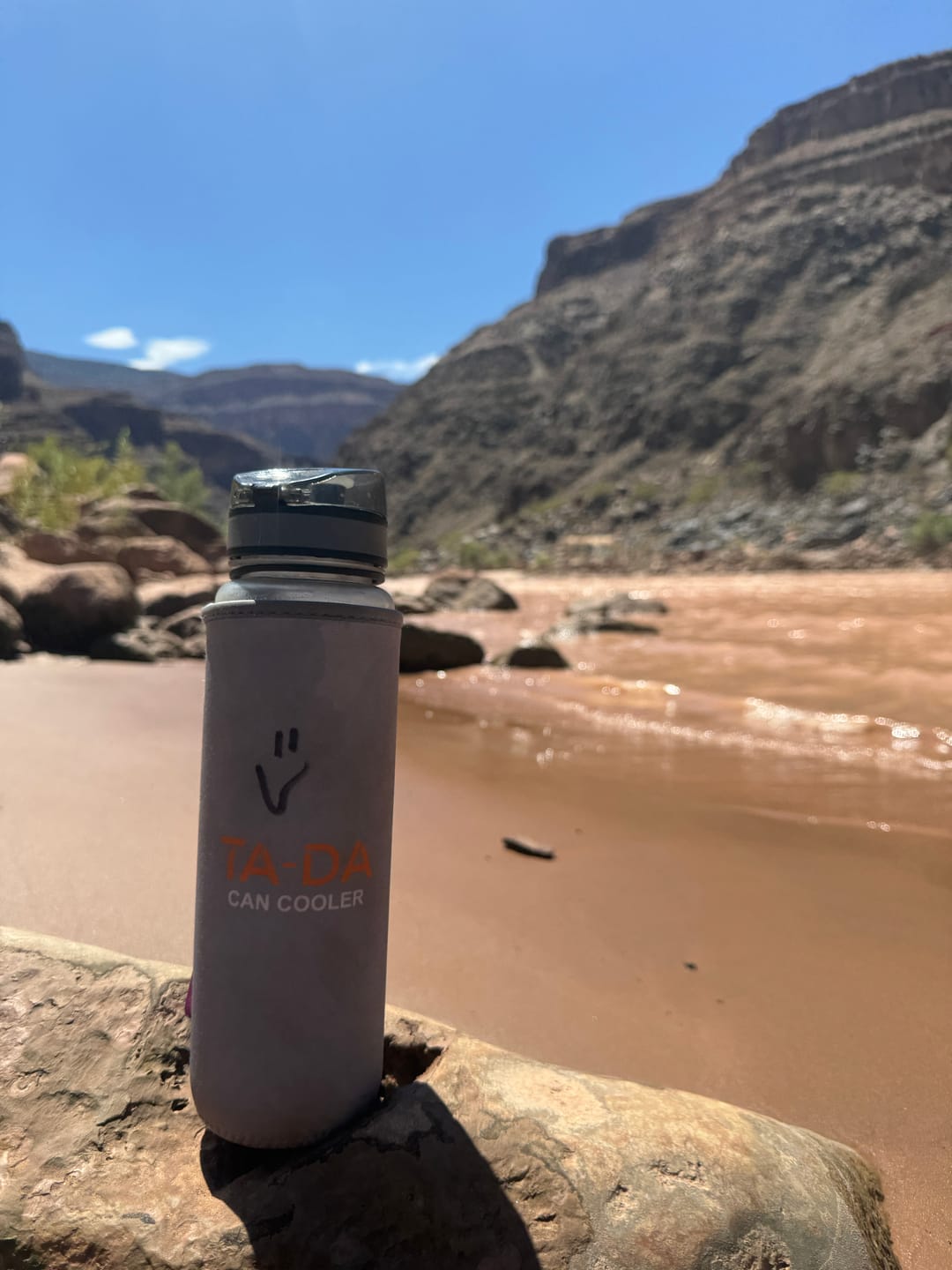 Customer photo review of TA-DA MOTIVATIONAL BOTTLE WITH CAN COOLER
