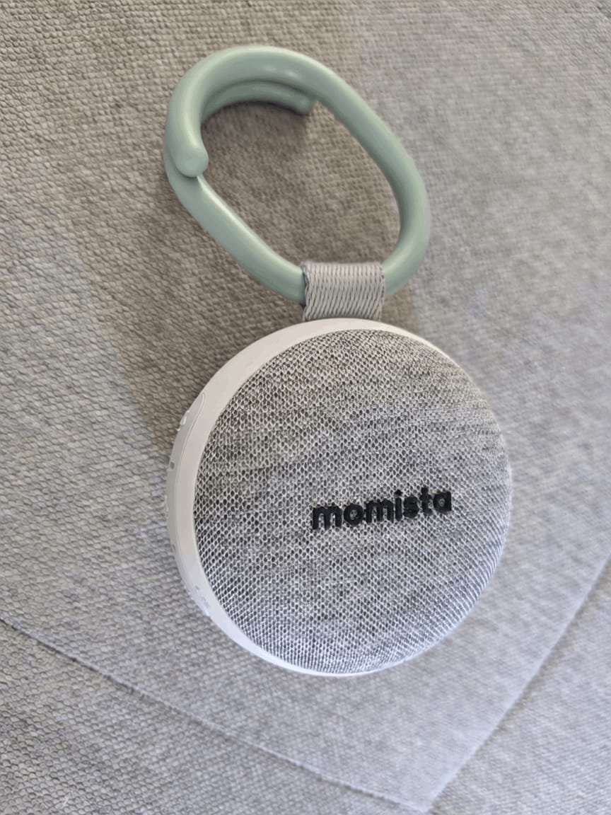 Customer photo review of DreamGo – Mobile Einschlafhilfe mit White Noise & Nachtlicht