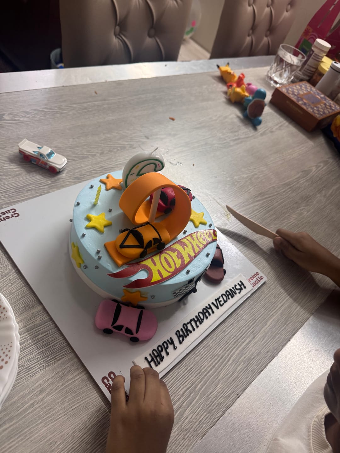 Customer photo review of Hot Wheels Track Cake