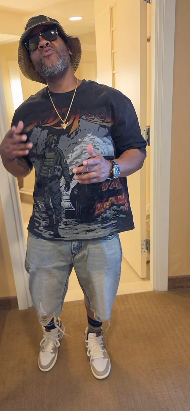 Customer photo review of Godspeed Khaos II Tee Black