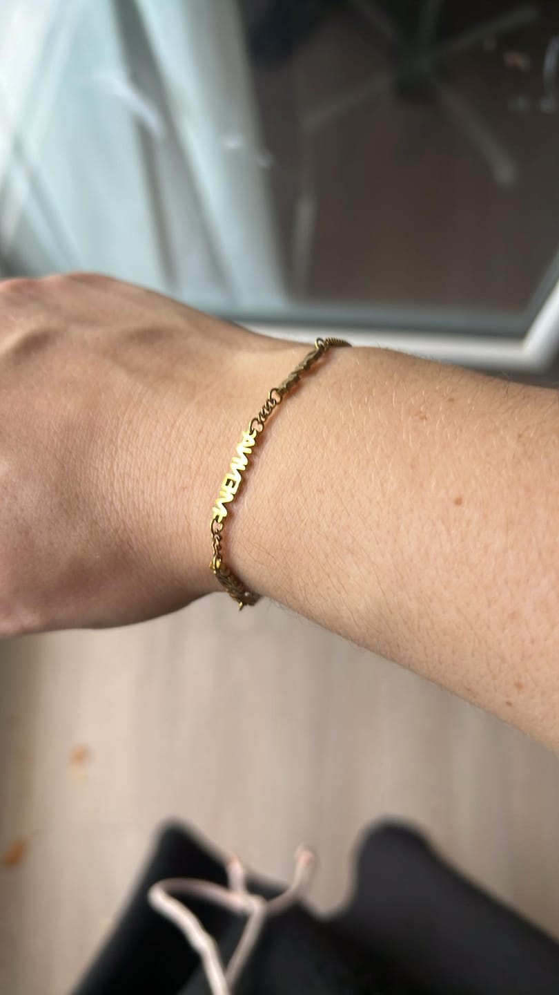 Customer photo review of Bracelet personnalisé avec nom