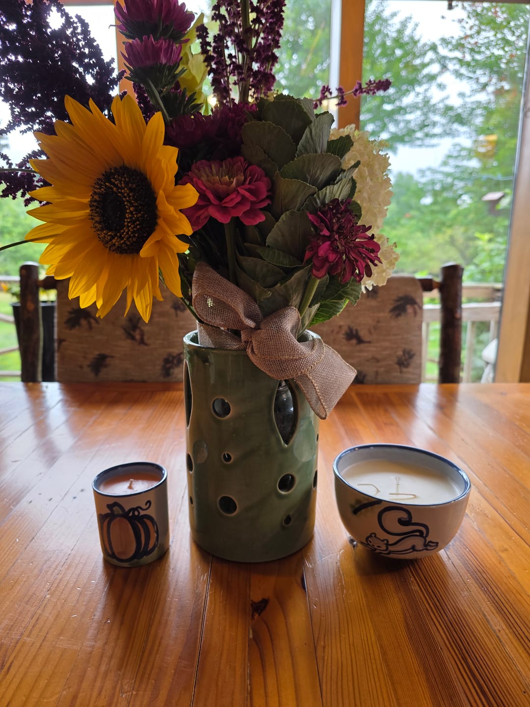Customer photo review of Leaping Squirrel Candle