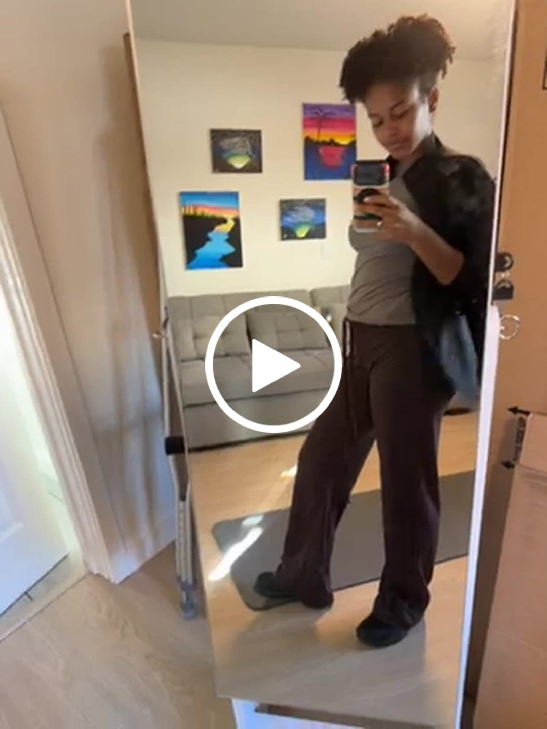 Customer video review of EVERYDAY PANT