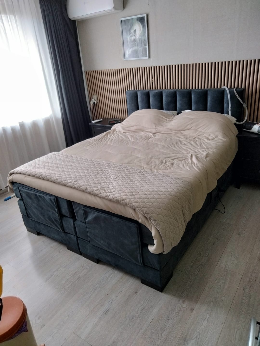 Customer photo review of Y-NOT - Elektrische Boxspring - Lumière - Complete set - Nº19 Caviar Dark Gray