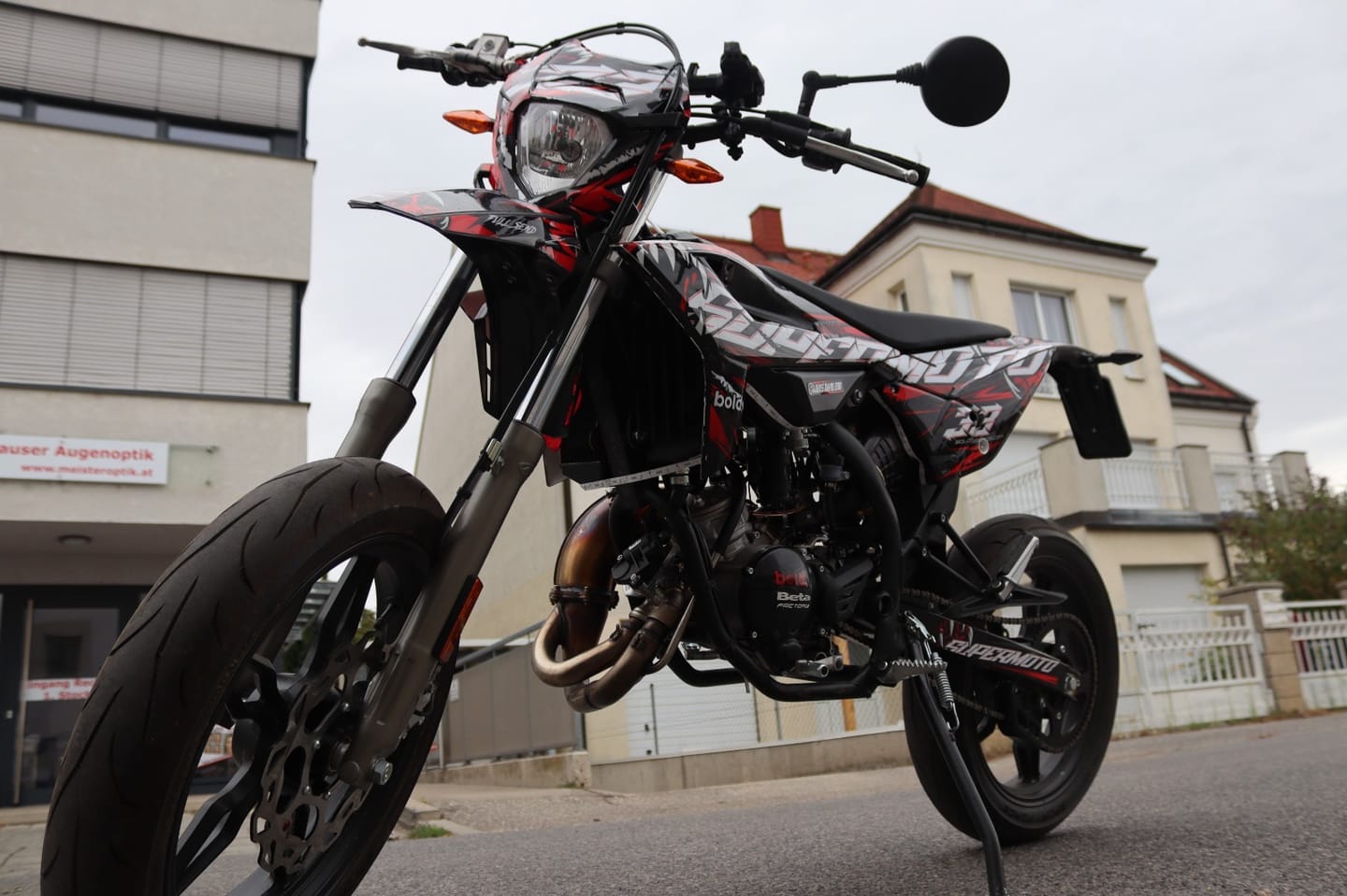 Customer photo review of Savage - Graphics kit