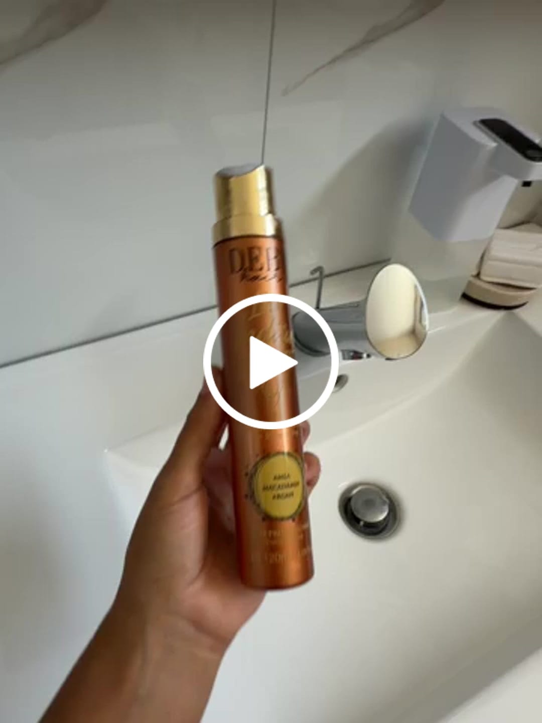 Customer video review of Lisa Indian 240 ml – Soin Lissant Indien avec shampooing clarifiant