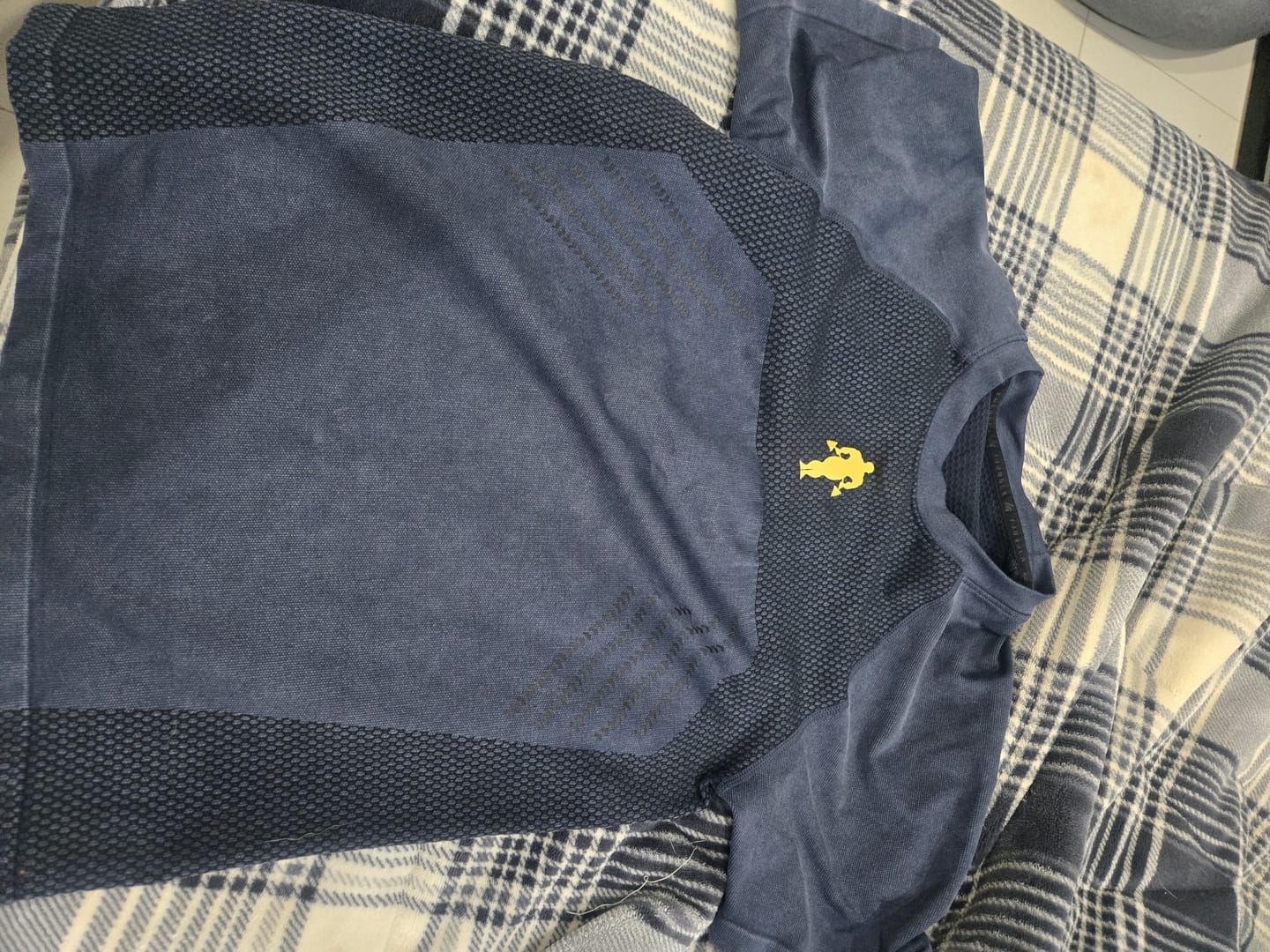 Customer photo review of 4286 - Gold's Iron Legacy Compression Tees