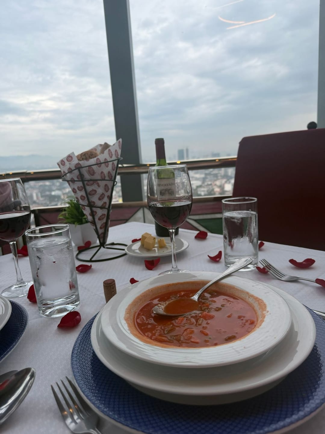Customer photo review of Cena Romántica