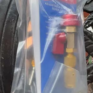 Customer photo review of Strumento Rimozione Valvola AC con Kit Valvole e Guarnizioni