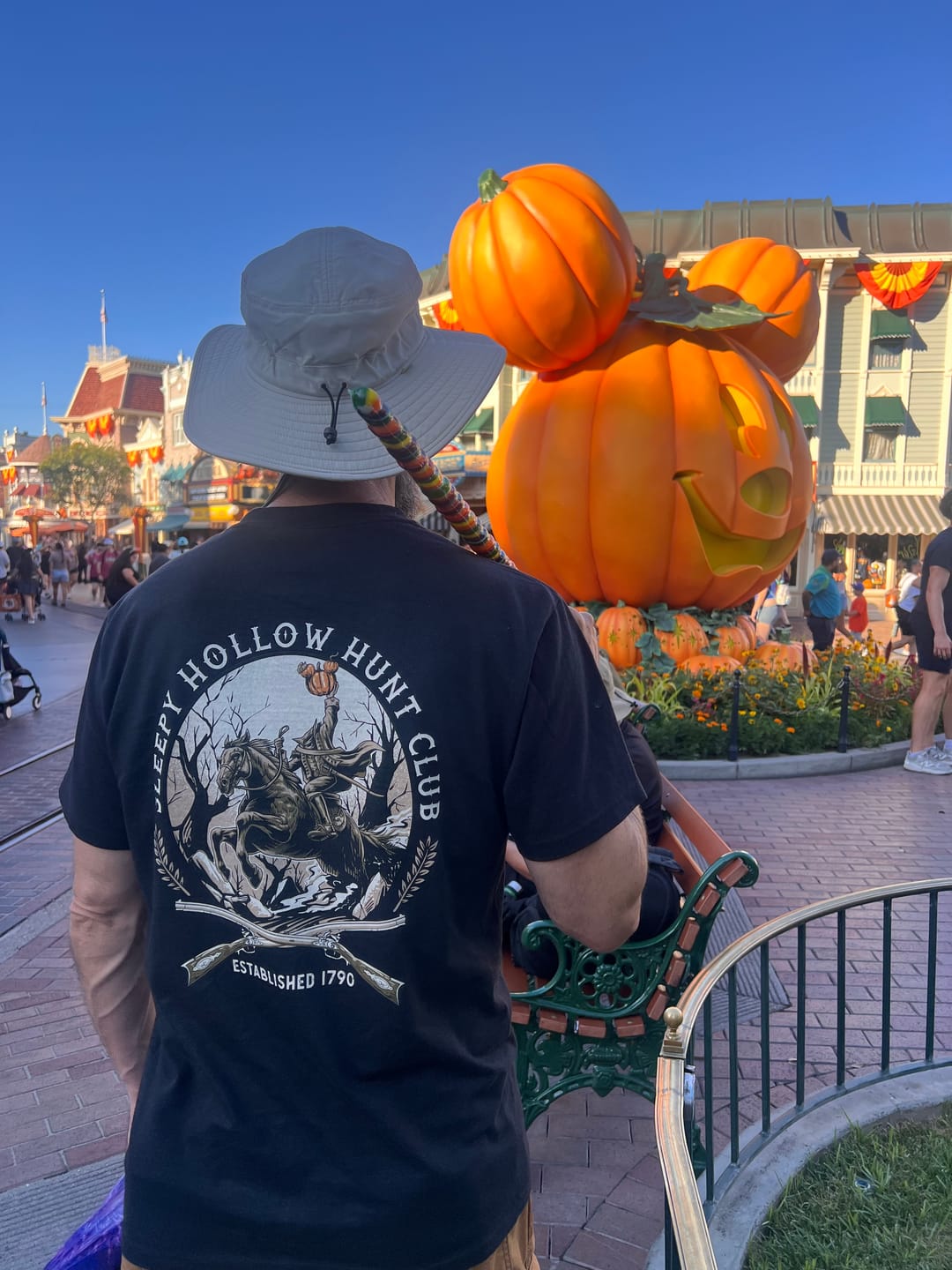 Customer photo review of Sleepy Hollow Hunt Club - 100% Cotton