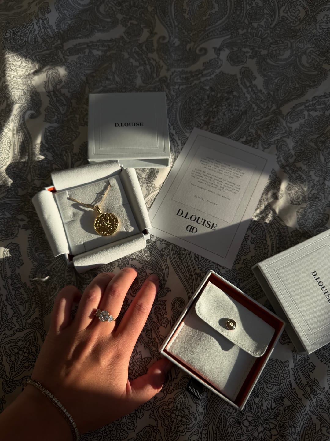 Customer photo review of Oval Triology Diamond-Inspired Ring 2ct