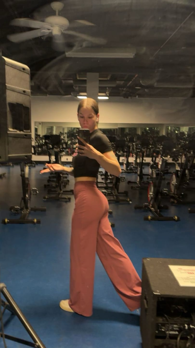 Customer photo review of W2257 - Kove Wide Leg Flare Leggings (Regular)