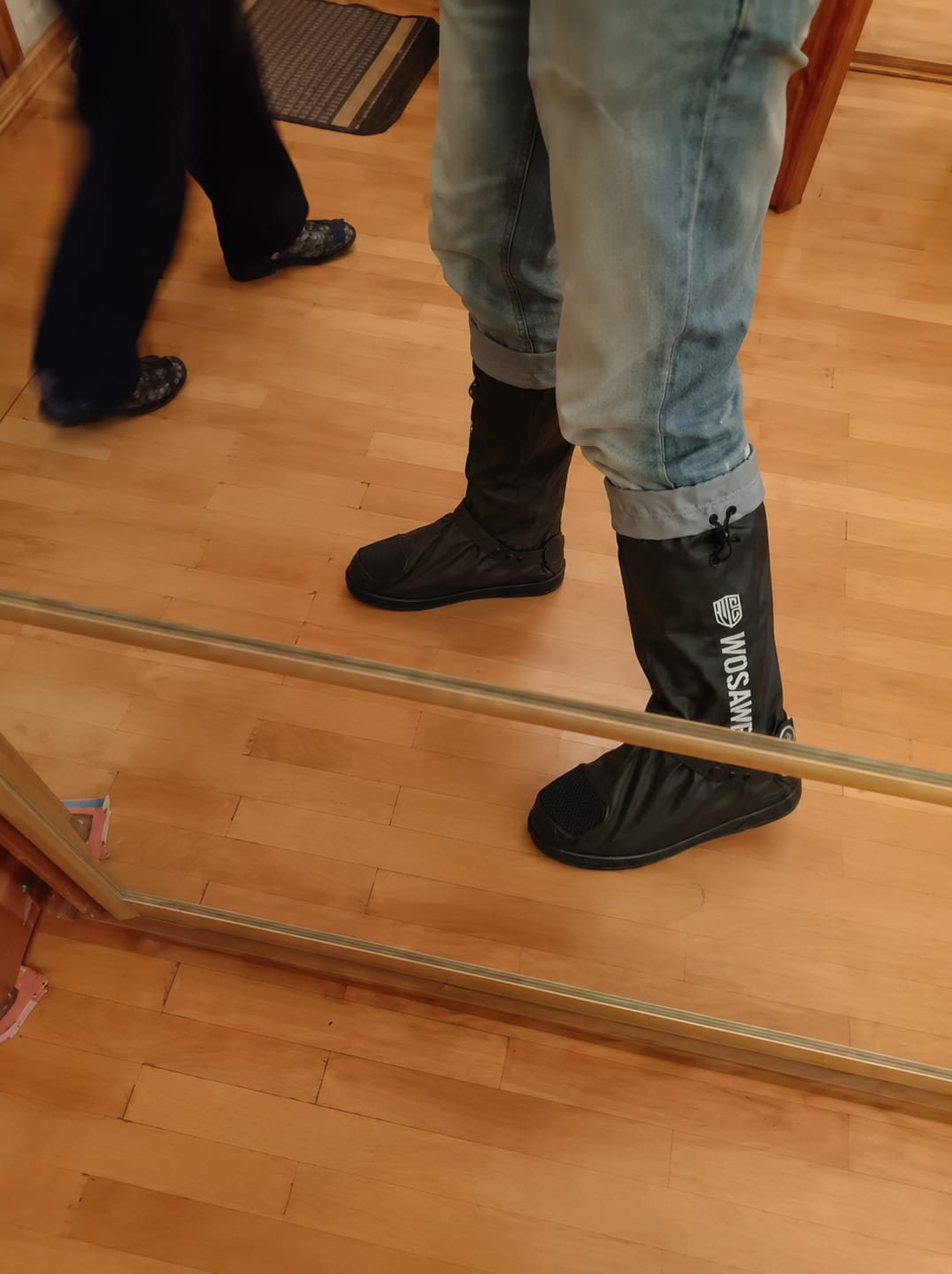 Customer photo review of SplashGuard Waterproof Shoe Covers