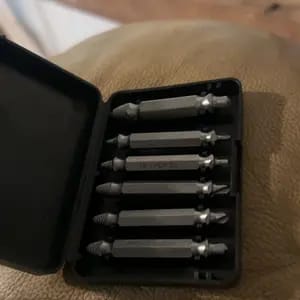 Customer photo review of Riparazione Viti Rotte Set Estrattore Doppia Punta 6 Pezzi