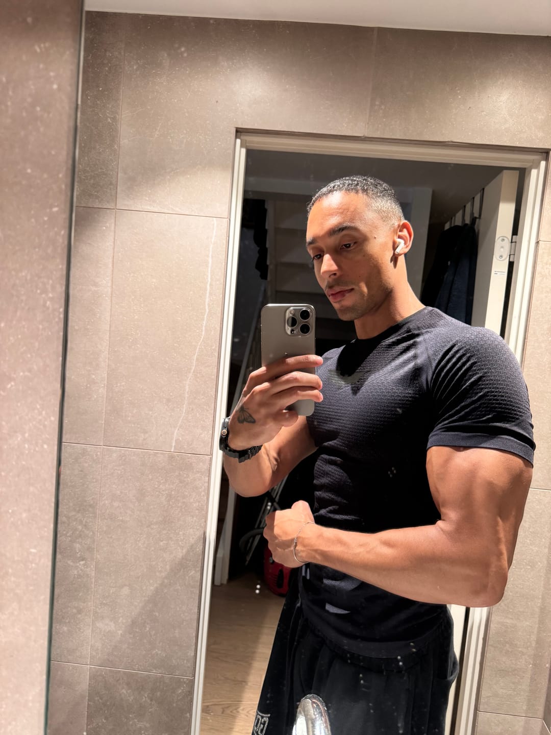 Customer photo review of 4259 - Batman Compression Tees New Colors