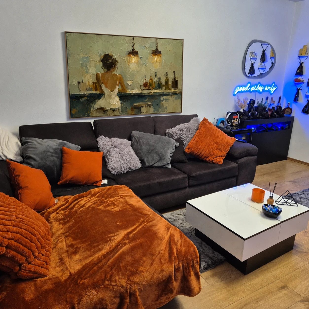 Customer photo review of Modern Folk Art ｜ Midnight Bar