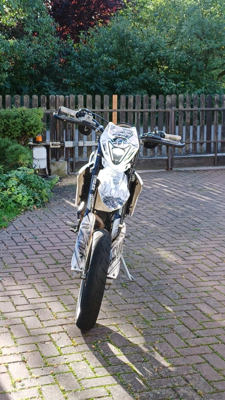 Customer photo review of Silver-Glitter Finish
