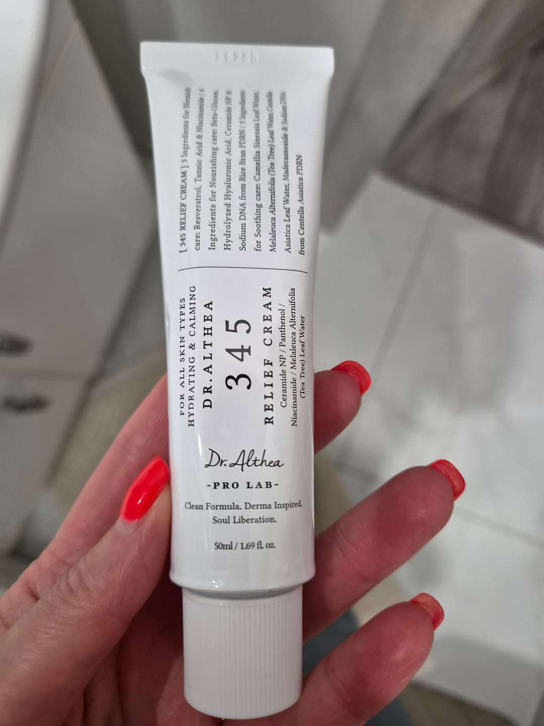 Customer photo review of Nomierinošs krēms ar resveratrolu Dr. Althea 345 Relief Cream