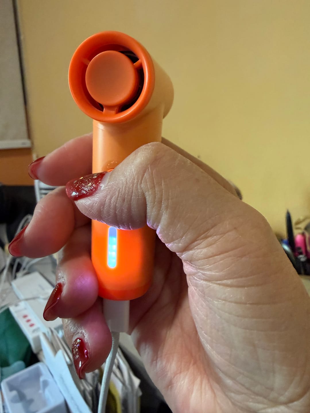 Customer photo review of NEF Nano - Palm-Sized High-Speed Handheld Fan