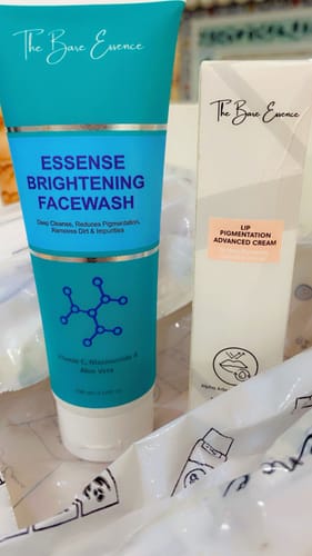 Customer's Essense Deep Cleansing Facewash tube standing next to a Lip Pigmentation Advanced Cream box