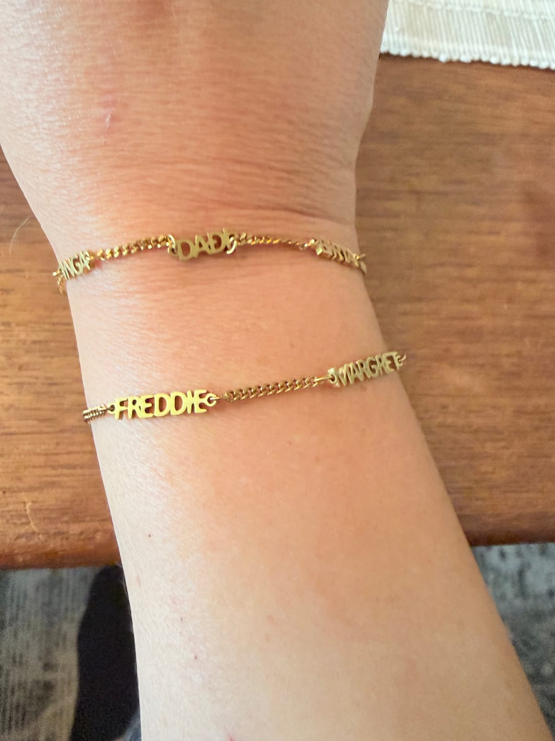 Customer photo review of Personligt namnarmband