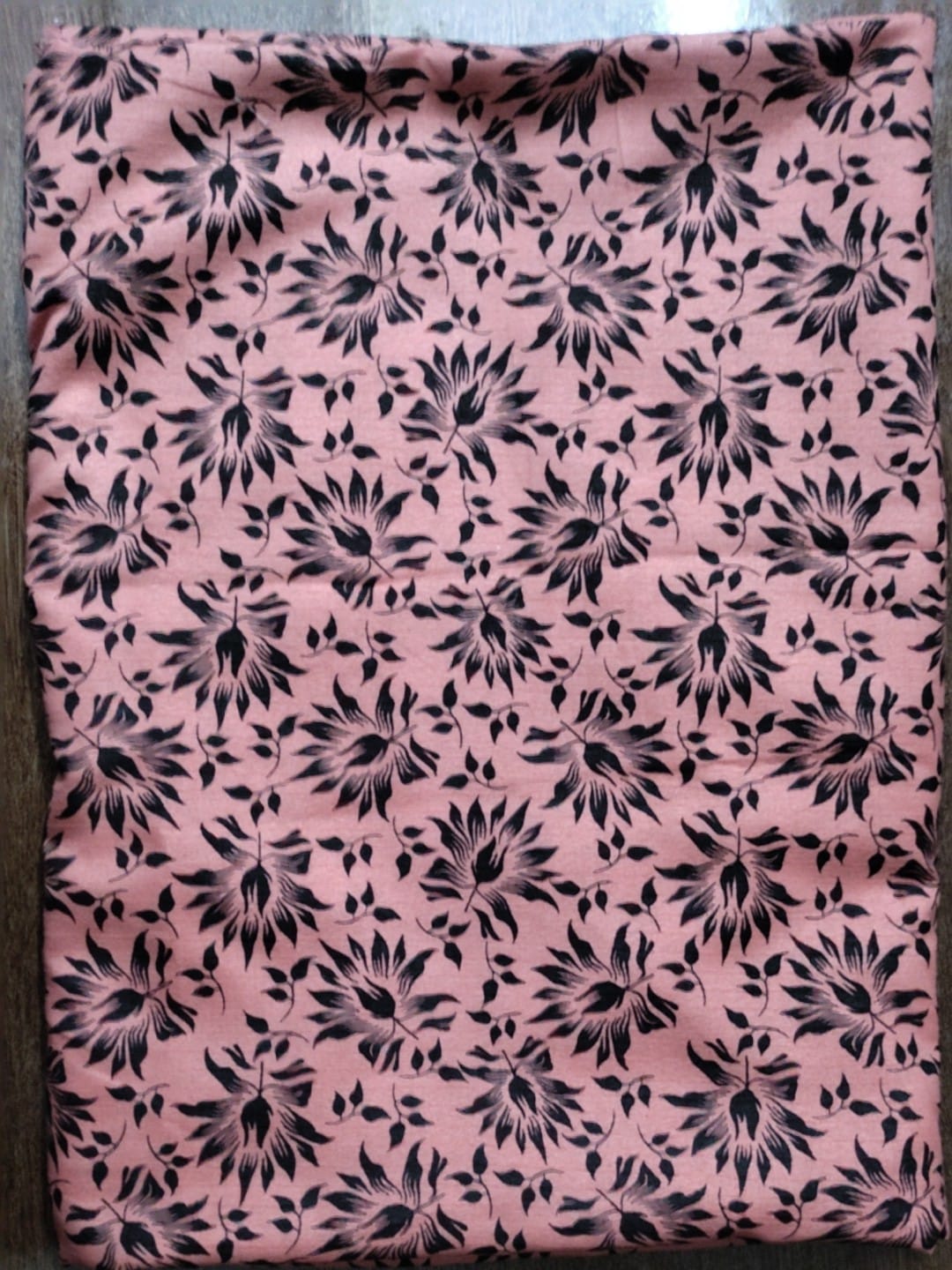 Customer photo review of Fresh Olive — Printed Lawn 2-Piece Unstitched Suit