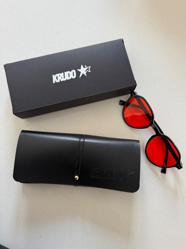 Customer photo review of Gafas Nocturnas Anti Luz Azul | Night Core®