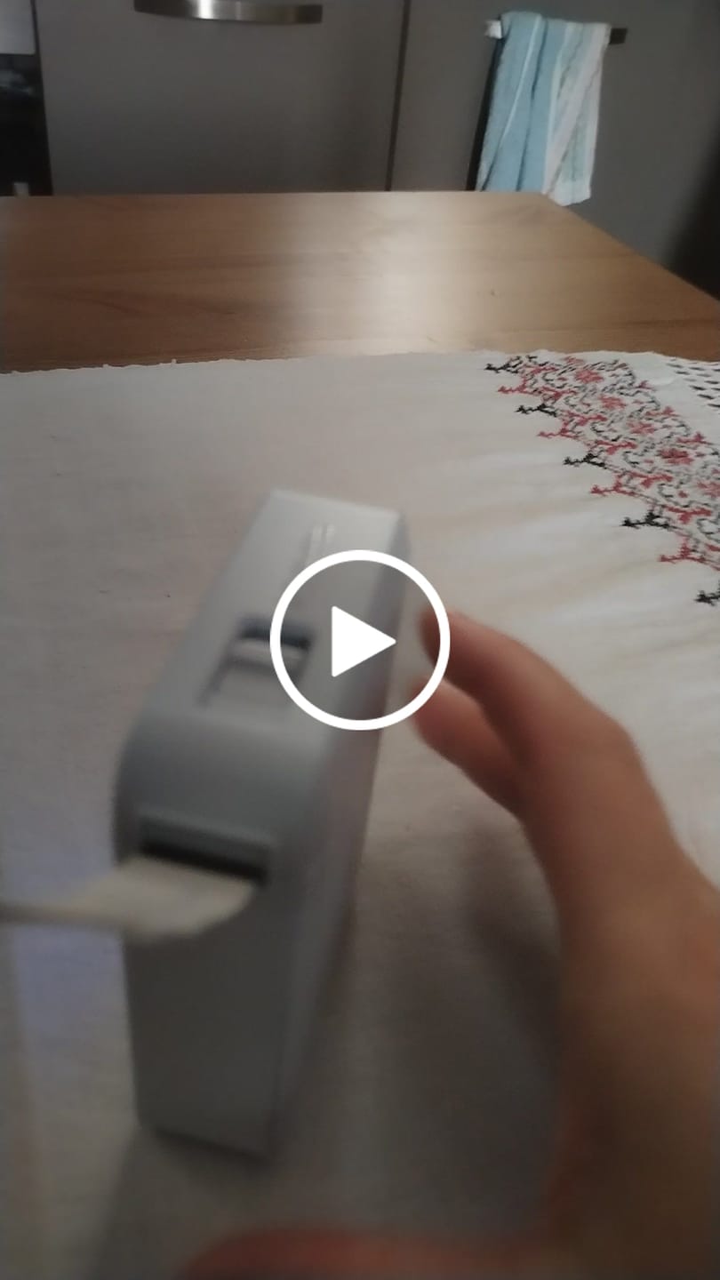 Customer video review of NIIMBOT D110 Upgraded Thermal Switch Mini Label Maker Bluetooth for Office Home School