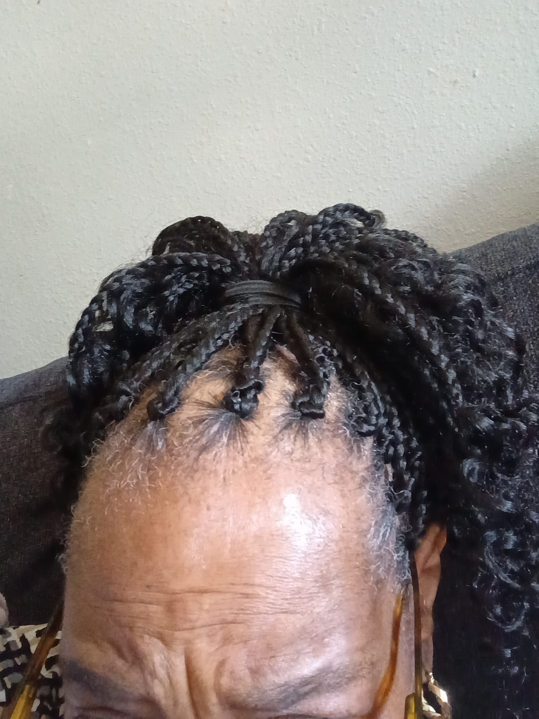 Customer photo review of Zury Sis Loop Crochet Braids - V11 BOHO DEEP CURLY 14"16"18"