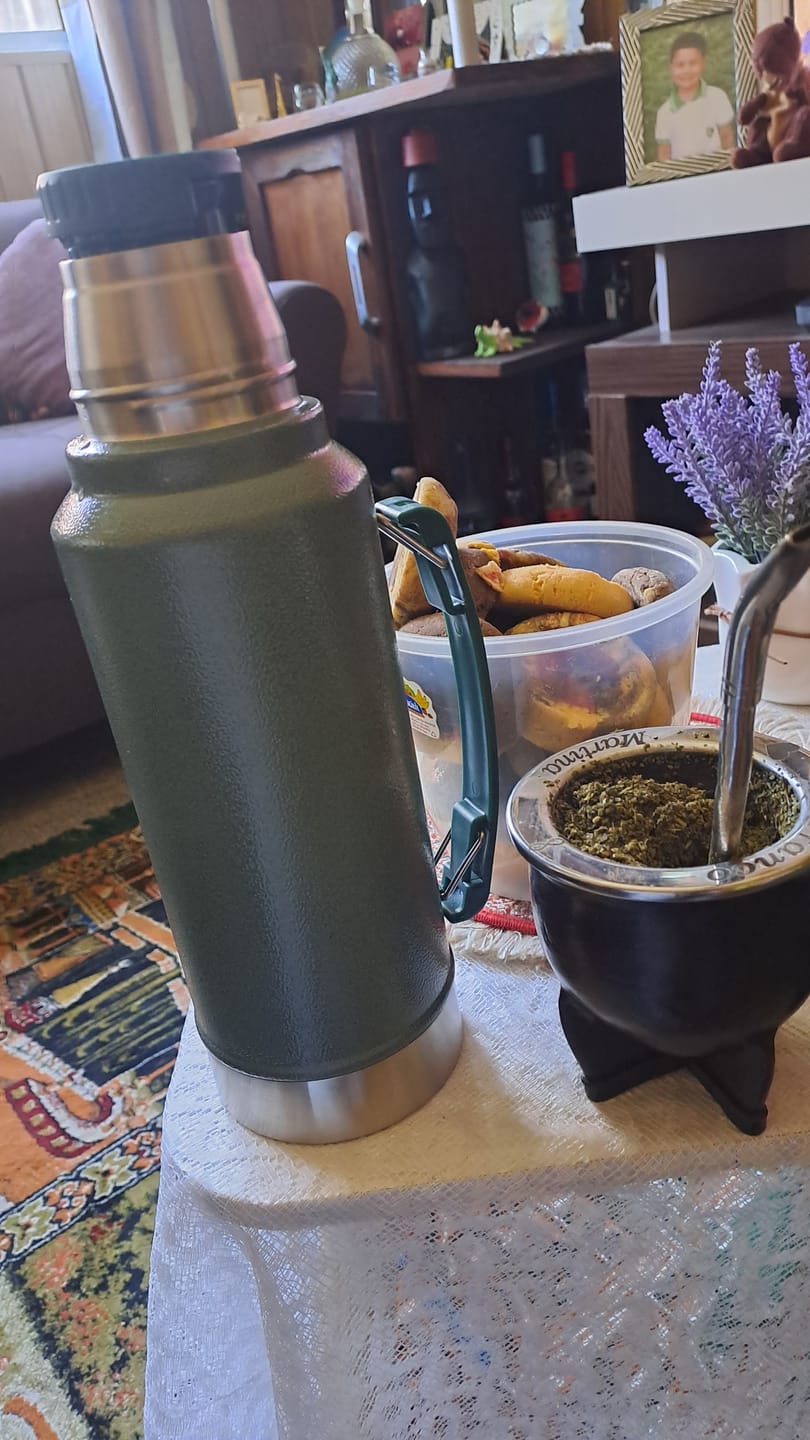 Customer photo review of Termo Acero Inoxidable Liso 1 L Con Asa
