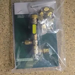 Customer photo review of Strumento Rimozione Valvola AC con Kit Valvole e Guarnizioni