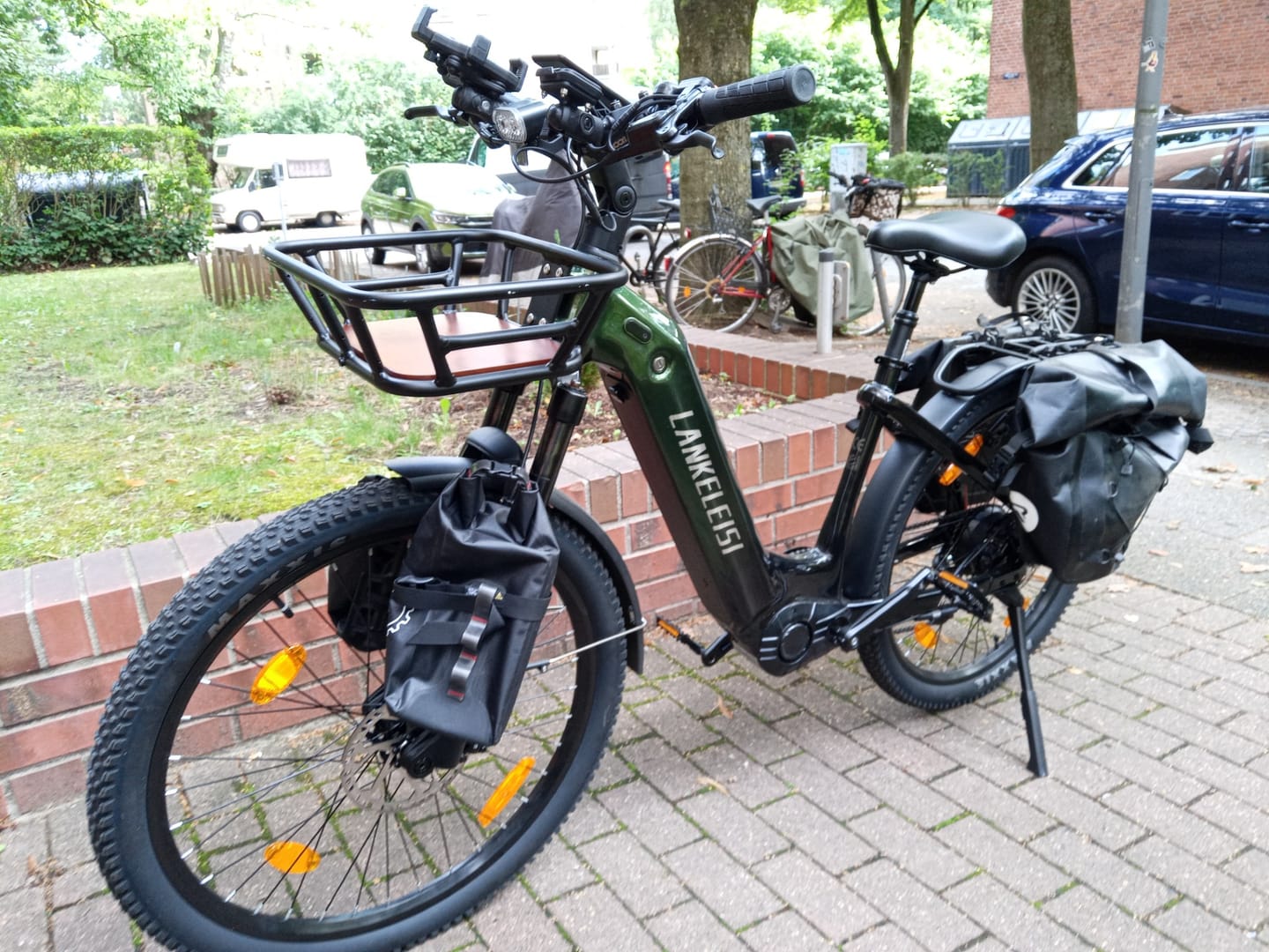 Customer photo review of Lankeleisi MG600 Lite 250W 27.5" Electric Trekking Bike 720Wh SUV E-bike with Switchable Sensor 36V 20Ah Battery
