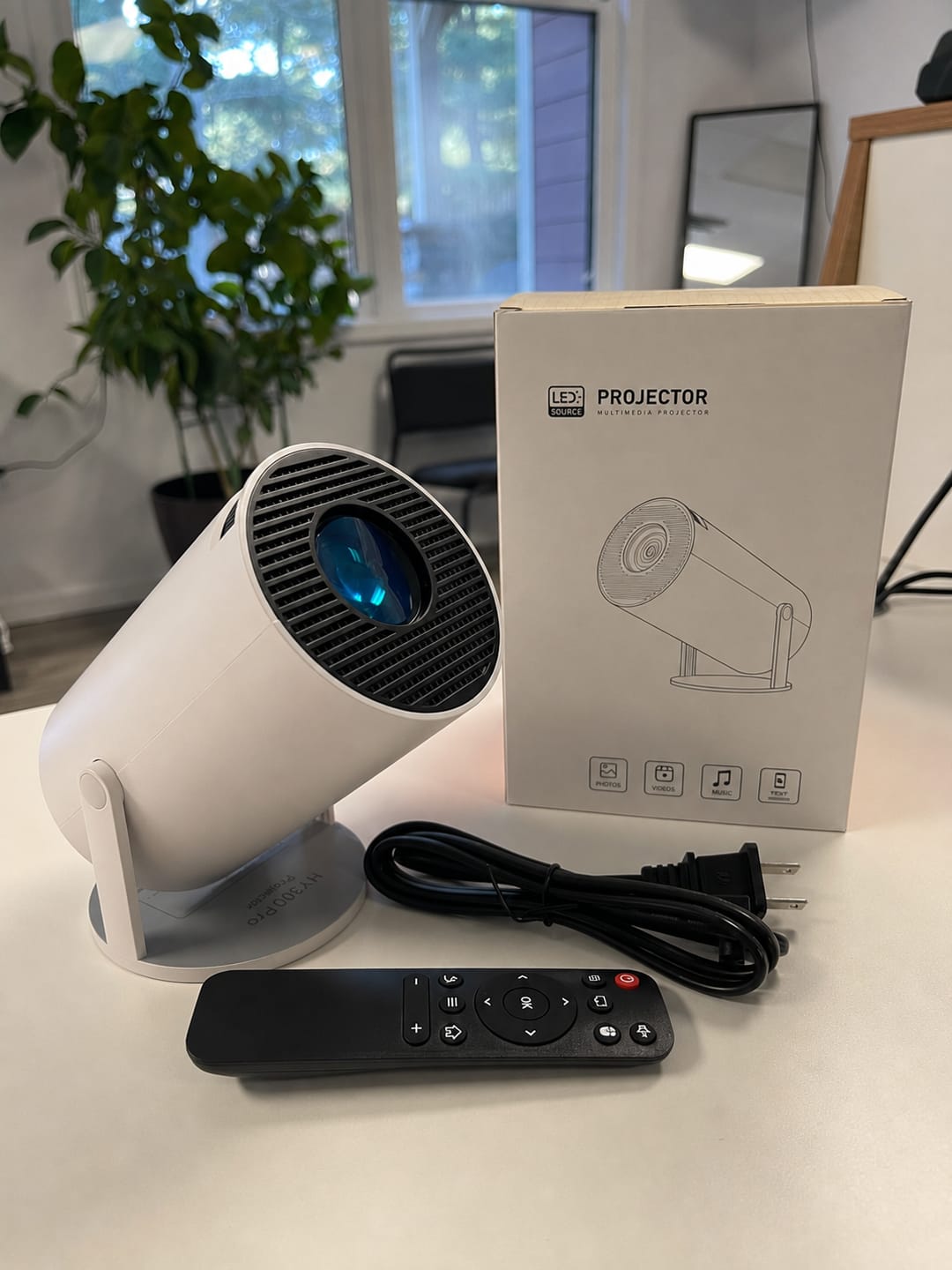 Customer photo review of BookBeam™ - Portable Book Projector