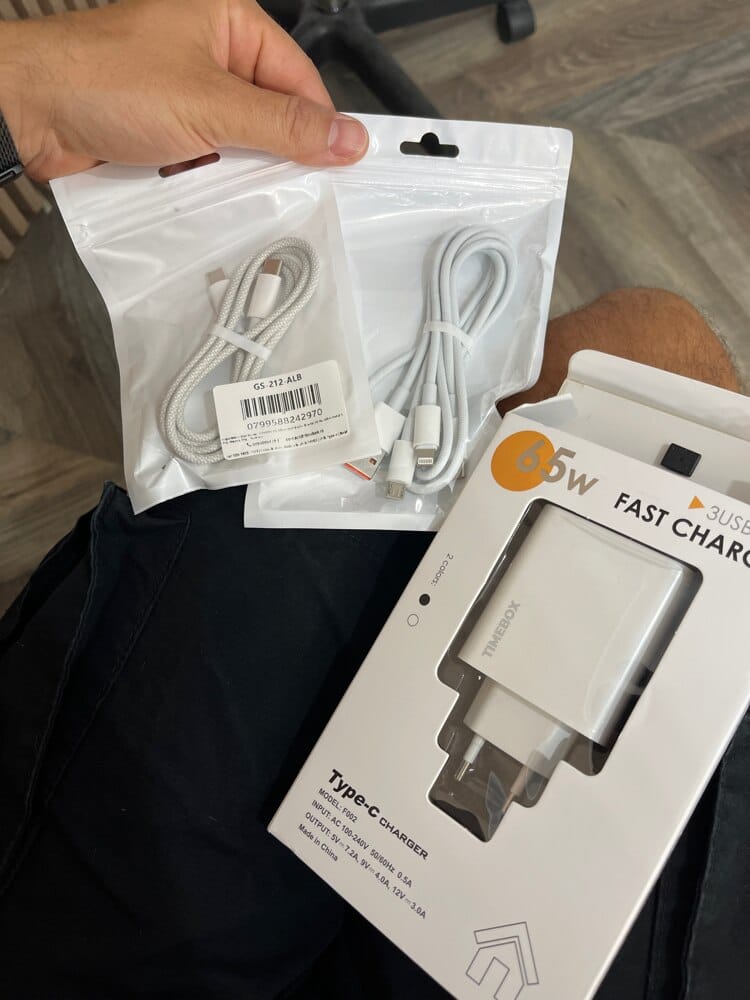 Customer photo review of Cablu Date si Incarcare Rapida Timebox, 3 in 1, 66W, 1,2m, QC 3, USB, Gri