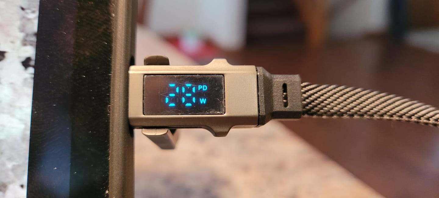 Customer photo review of 4-in-1 Smart Display Keychain Charging Cable